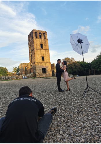 Sesión de Fotos de pareja frente a Panamá la Vieja