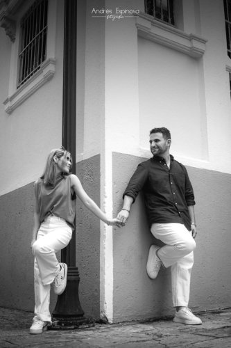 Pre_boda-blanco_y_negro-casco_antiguo-1314
