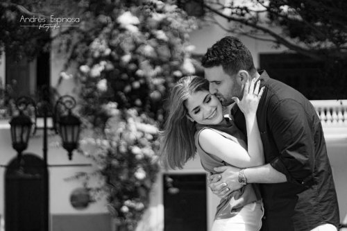 Pre_boda-blanco_y_negro-casco_antiguo-1355