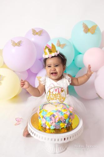 Smash Cake - Bebé Niña con Dulce 03