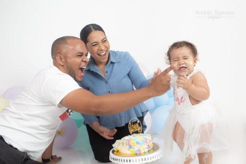 Smash Cake - Bebé Niña con Papá y Mamá 02